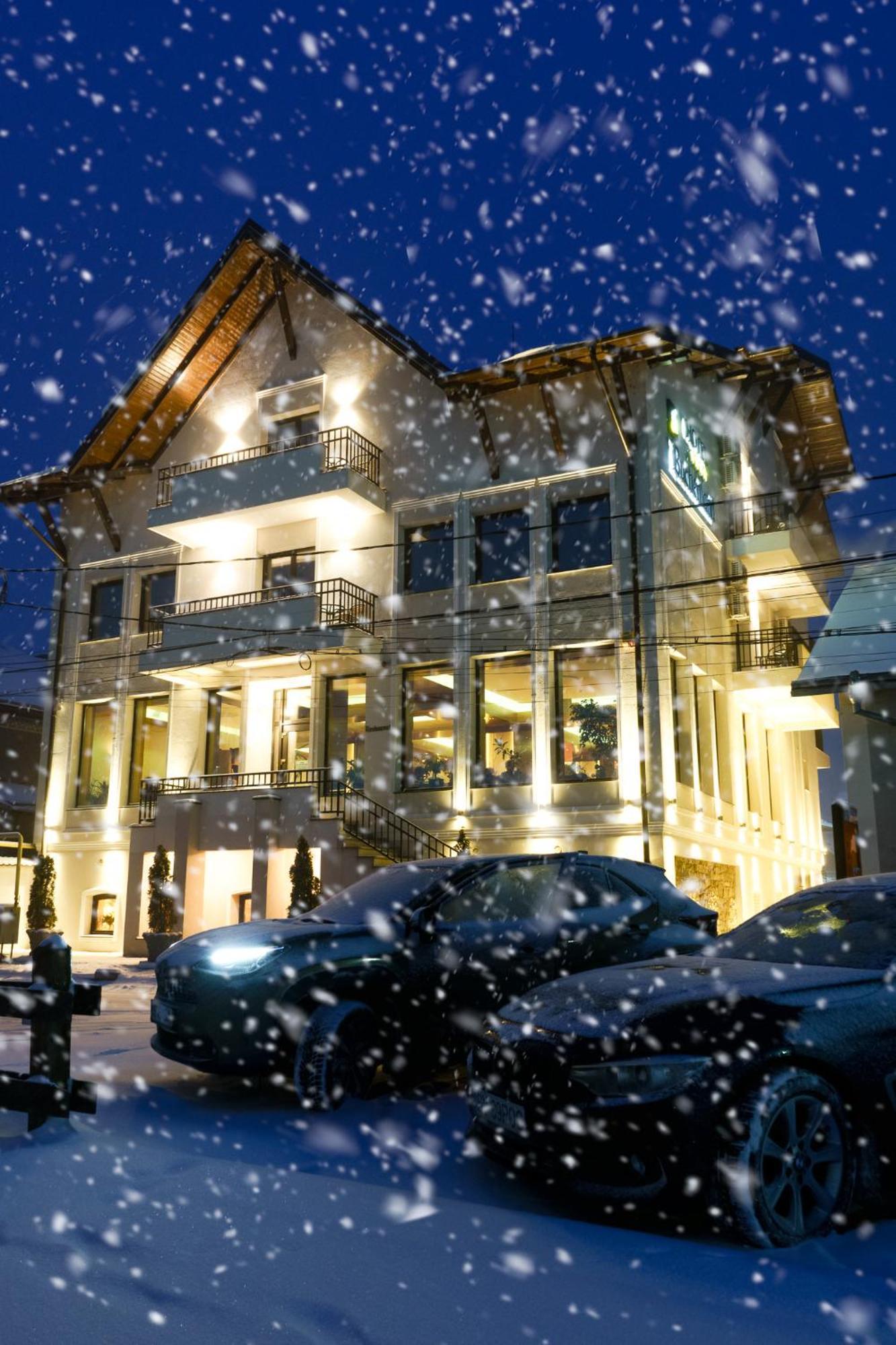 Hotel Buchenland Gura Humorului Exterior foto